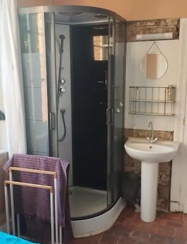 Unique 2 Pers - 7 Min Basilique - Parking Jardin Glos-sur-Lisieux